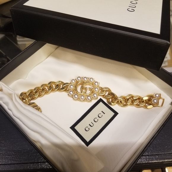 *SOLD* GUCCI 100% Authentic Pearl bracelet! - Picture 3 of 10